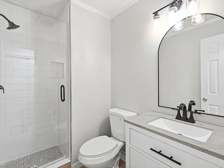 8511 J R Manor Dr — Photo 28