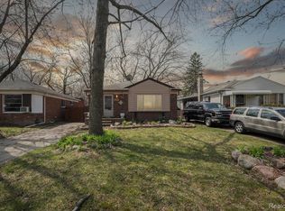 452 Sunningdale Dr, Inkster, MI 48141