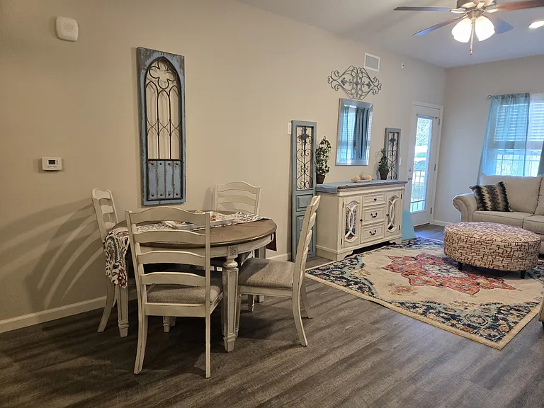 Sinclair Ridge Apartments — Photo 27
