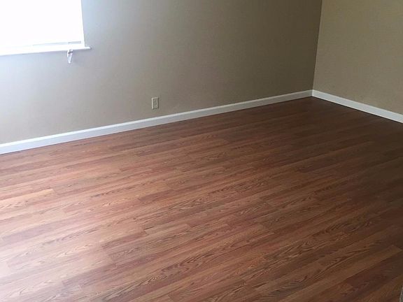 3rd image of 2045 Coley Ave