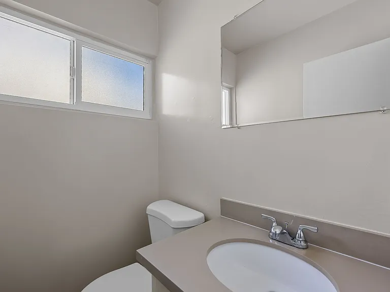 4958 N Maywood Ave #1A — Photo 13