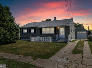 215 Bailey Ave, Maple Shade, NJ 08052