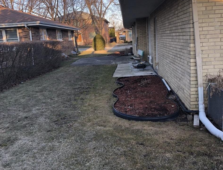 2nd image of 6902 N Karlov Ave