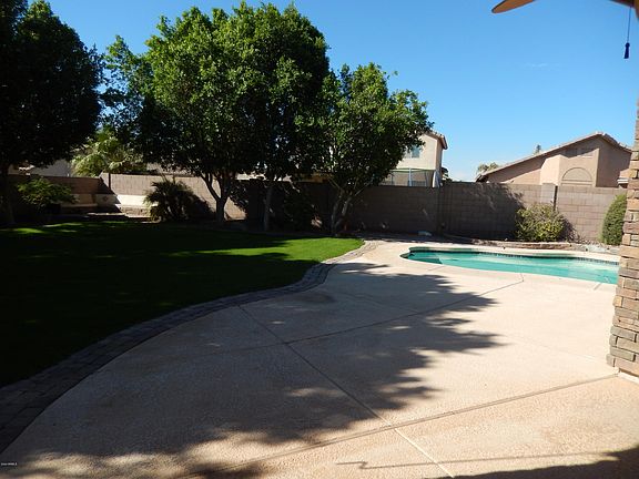 2nd image of 4701 E Ashurst Dr
