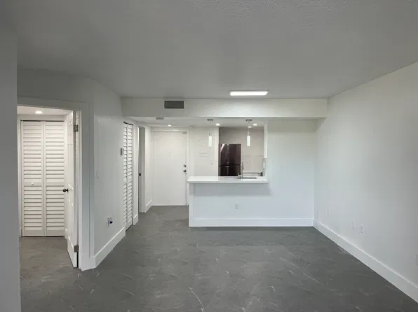 8365 SW 152nd Ave APT C302, Miami, FL 33193