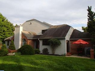 9209 Eagle View Dr, Lafayette Hill, PA 19444