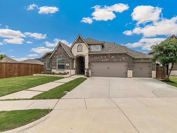 3rd image of 529 Warner Dr