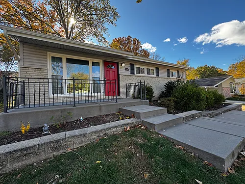 556 Joshua Dr Photo 1