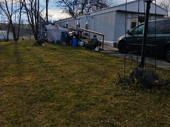 160 Barclay Ln, Glen Rock, PA 17327