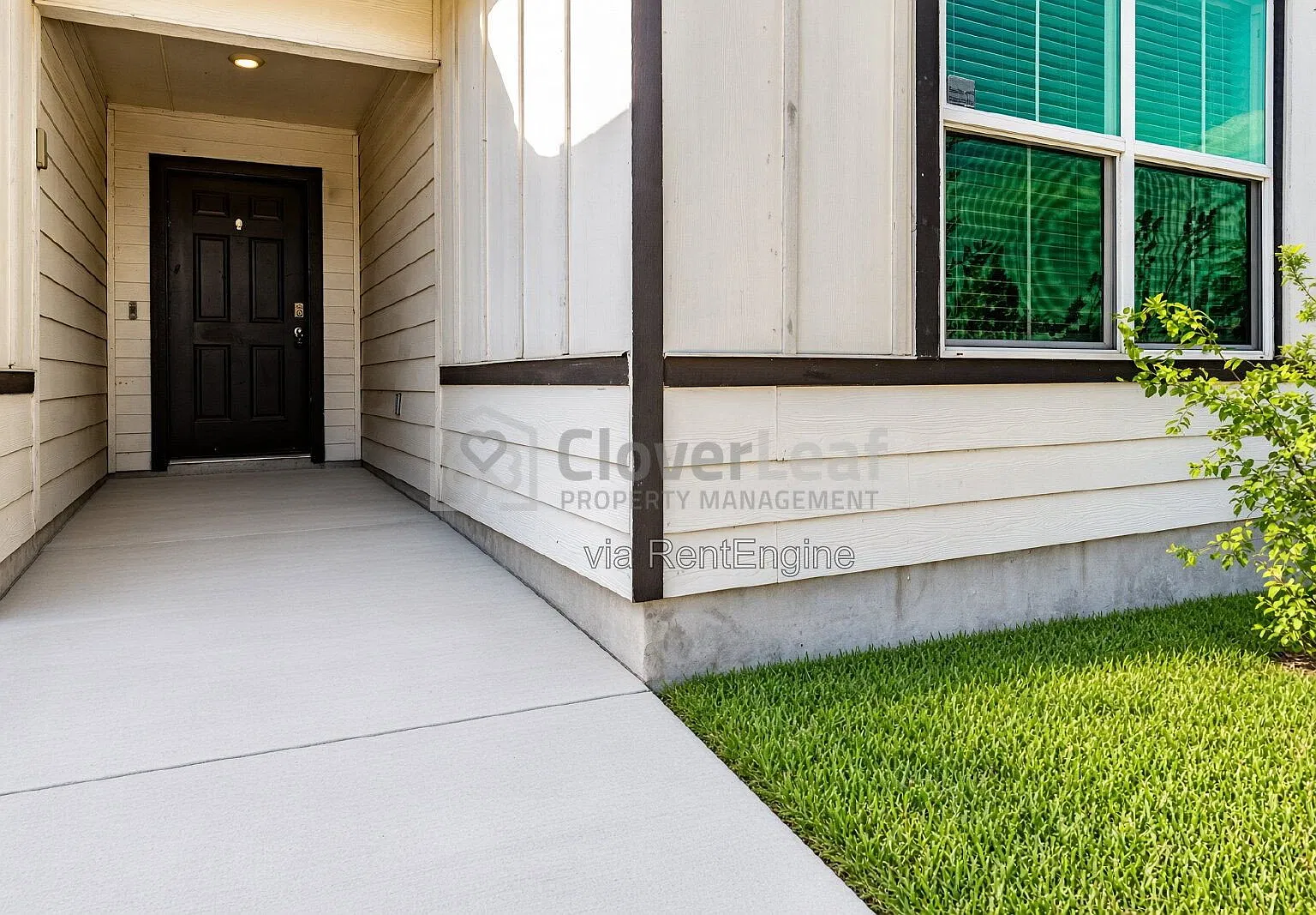 3 bed, 2.0 bath, 1310 sqft, $1,497 — Photo 4