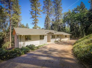 10450 Quail Dr, Grass Valley, CA 95949