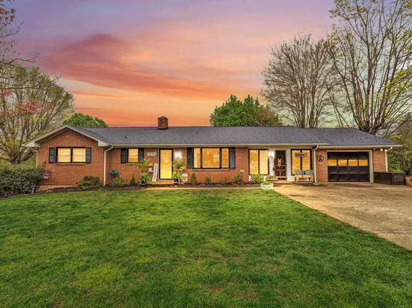 105 Cornell Rd, Rocky Mount, VA 24151