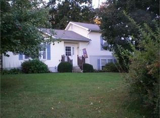 141 Foothill Rd, Flemington, NJ 08822