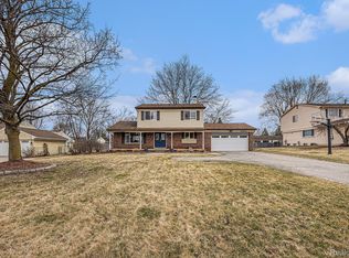22532 Meadowbrook Rd, Novi, MI 48375