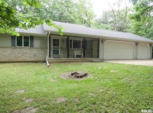 311 E Helen Dr, Chillicothe, IL 61523