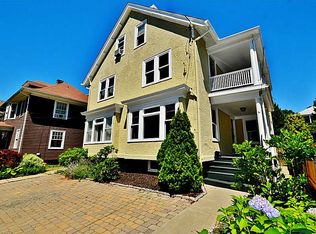 118 Everett Ave, Providence, RI 02906