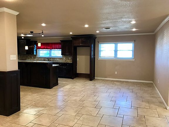 3rd image of 9989 W Palm Dr