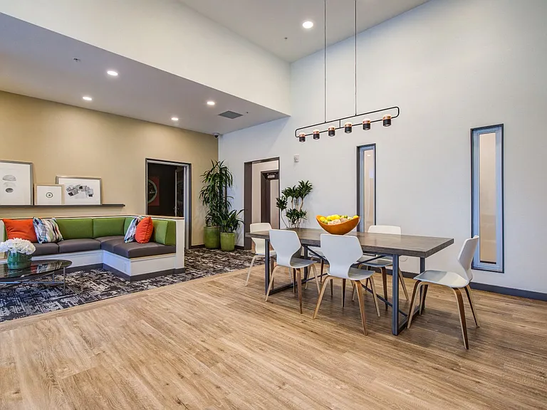 Discovery Heights — Photo 10