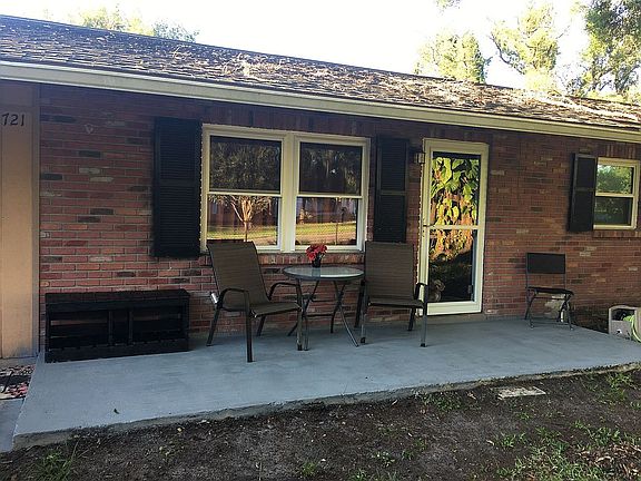 3rd image of 721 W Alamo Dr
