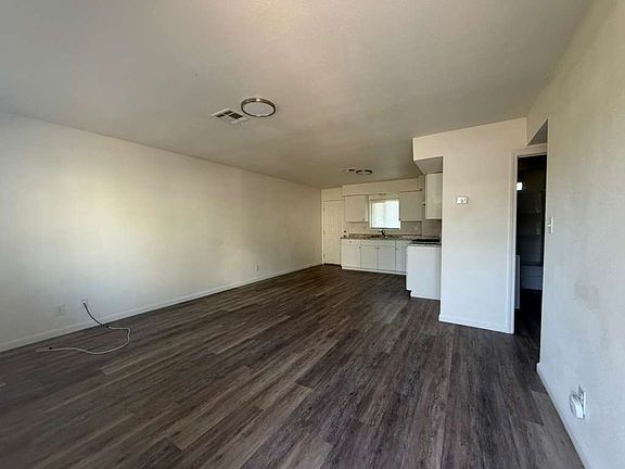 5th image of 427 N Orange Ave #A