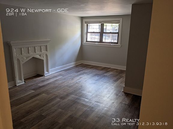 2nd image of 924 W Newport Ave #Gde