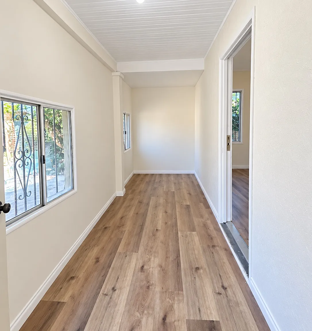 3 bed, 700 sqft, $2,900 — Photo 3