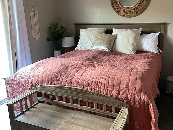 2nd image of 51552 Avenida Martinez