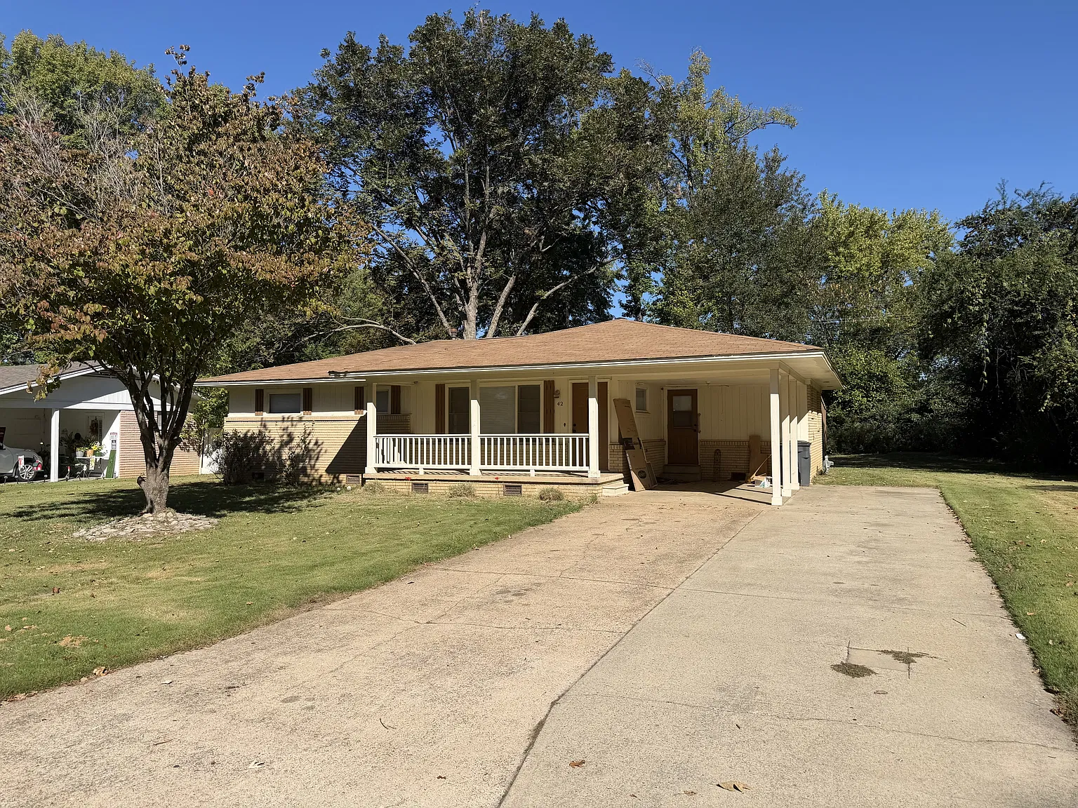 42 Mohawk Drive - 1 — Photo 1