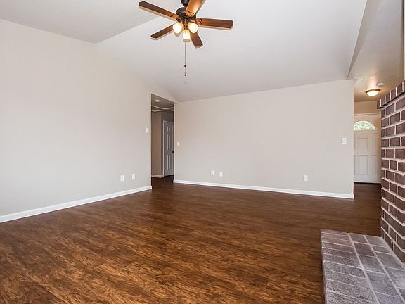 5th image of 1004 Chisum Ct