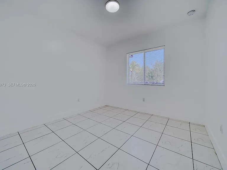 14708 NE 7th Ave #14711 — Photo 5