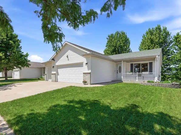 5217 King Arthur Dr NW, Rochester, MN 55901