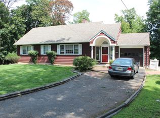 9 Cobb Rd, New Brunswick, NJ 08901