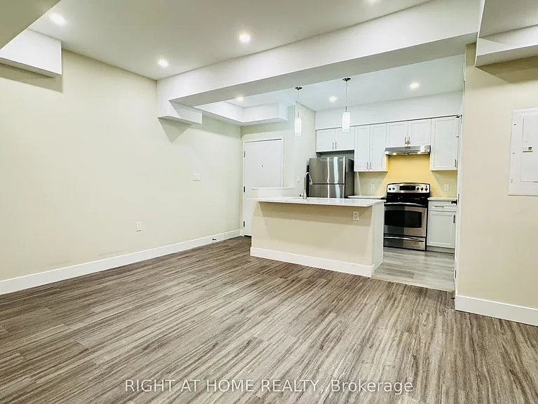 346 Ashland Ave #BACK — Photo 2