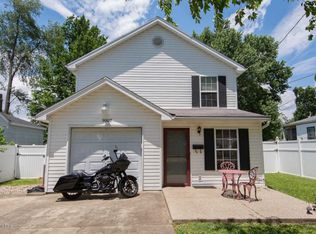 9007 Wilson Ave, Lyndon, KY 40242