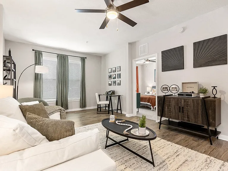 Las Brisas Apartments in Round Rock, Texas