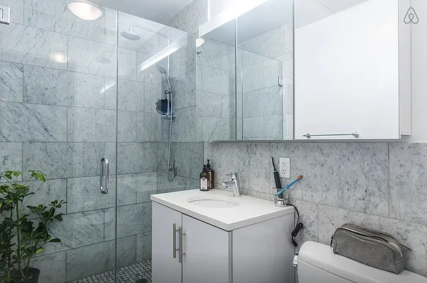 Rented by REAL New York | media 9