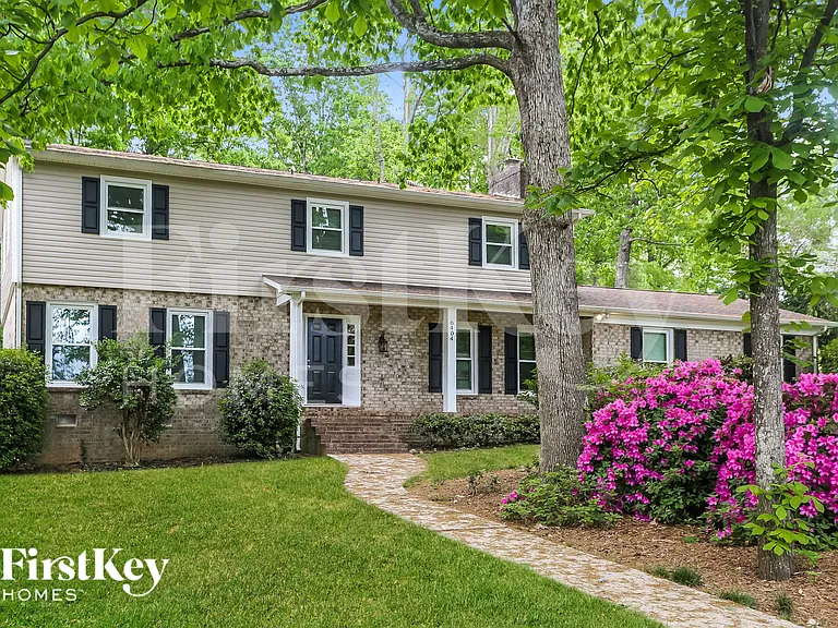 6404 Pencade Ln — Photo 2