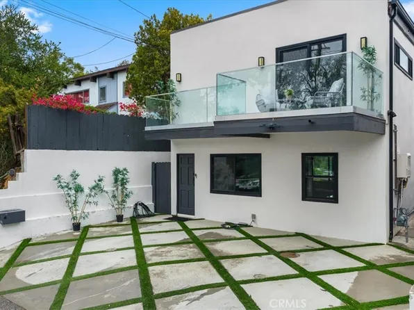 8960 Crescent Dr, Los Angeles, CA 90046