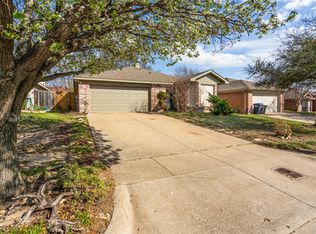2209 Whispering Wind St, Fort Worth, TX 76108