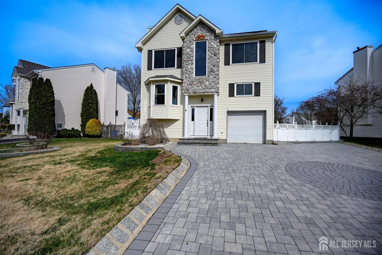 6 Emily Dr photo 1