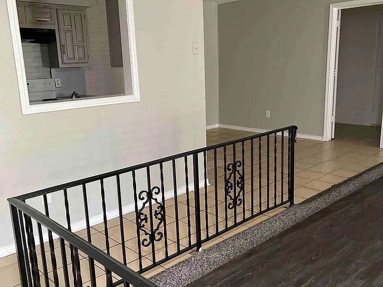 114 Shadybrook Dr — Photo 8