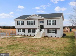 1885 Giles Mill Rd, Bunker Hill, WV 25413