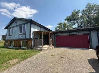 1804 14th Ave E, Williston, ND 58801