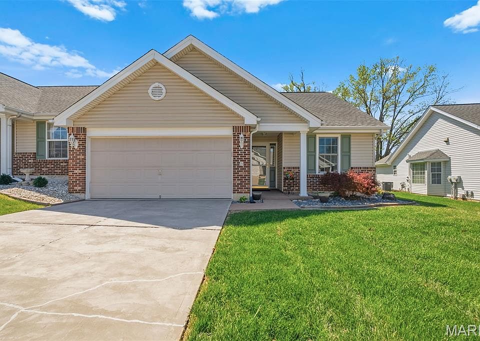 1st image of 5 Quiet Meadow Ct