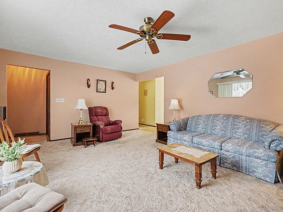 5th image of 6777 W Magnolia Ave