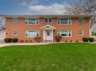 409 Prospect Ln, Stoughton, WI 53589