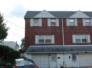 638 Gary Ln, Norristown, PA