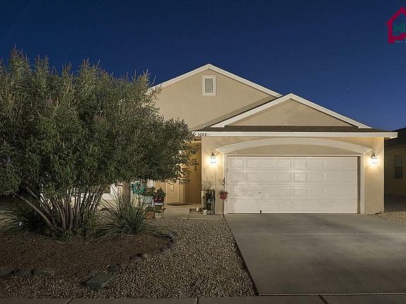 3rd image of 3688 Vista Belleza Ave