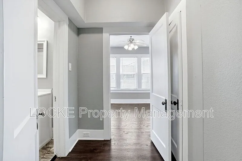 2 bed, 1.0 bath, 1000 sqft, $1,395 — Photo 3