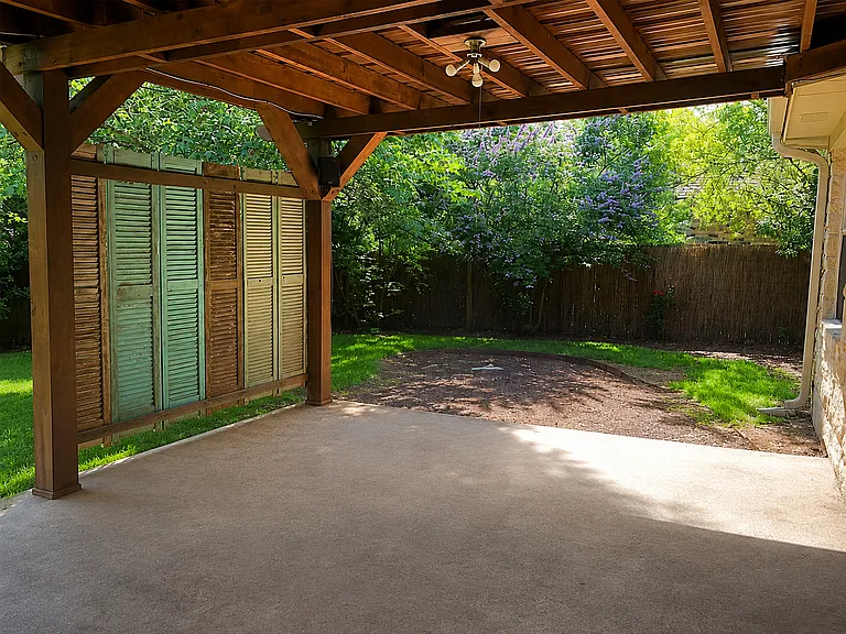 2704 Butler National Dr — Photo 7